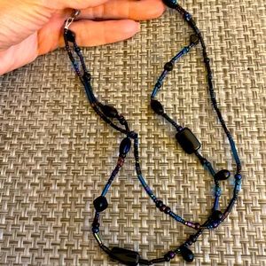 Deep blue short necklace